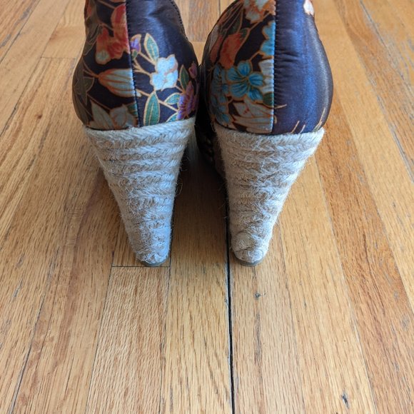 Chinese Laundry Floral Espadrilles - Picture 5 of 8